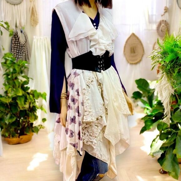 Festival Sleeveless White Ruffle Multi Tiered Uneven Long Kimono Jacket - Picture 1 of 4